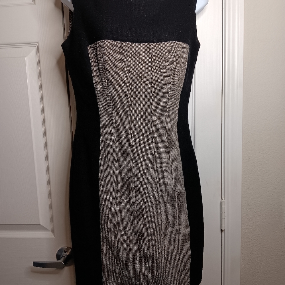 VINTAGE WOOL SUZY GREY & BLACK COLOR BLOCK DRESS S/P FULLY LINED LIKE NEW
